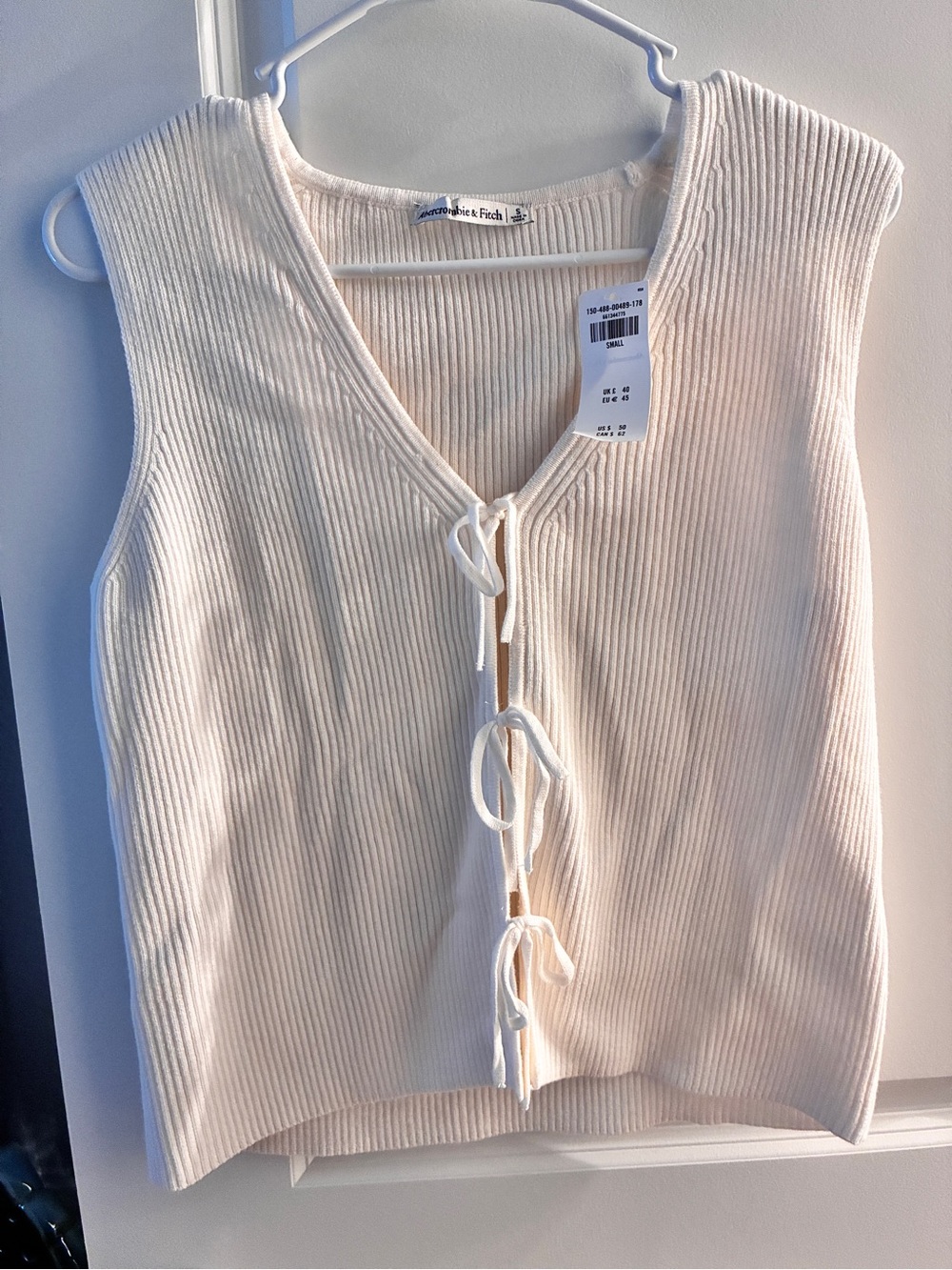 Abercrombie & Fitch Cream Ribbed Tie-Front V-Neck Tank